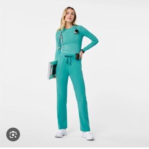 Figs NWOT High Waisted Livingston Scub Pants